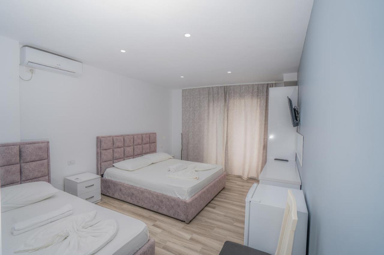 Hotel Klebrido Durres Bagian luar foto