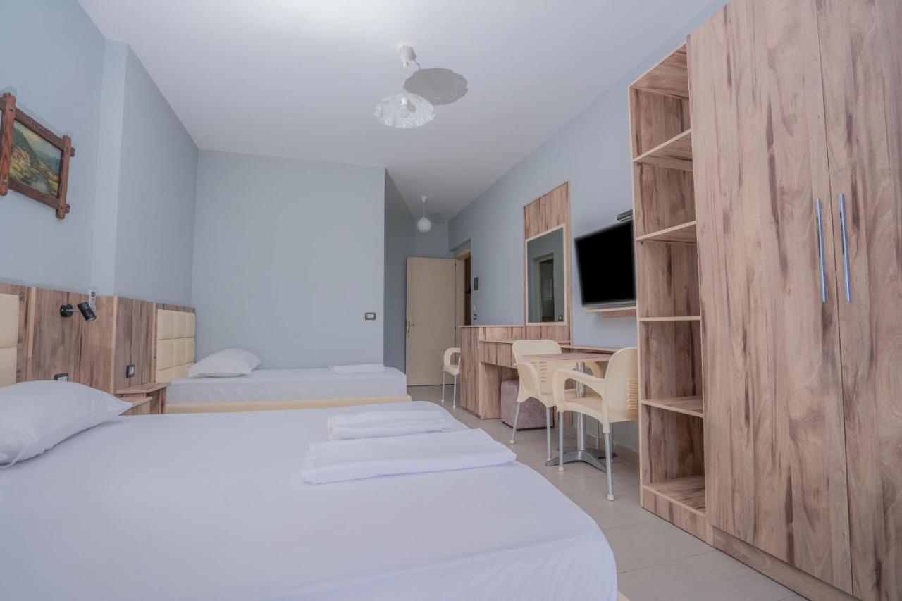 Hotel Klebrido Durres Bagian luar foto