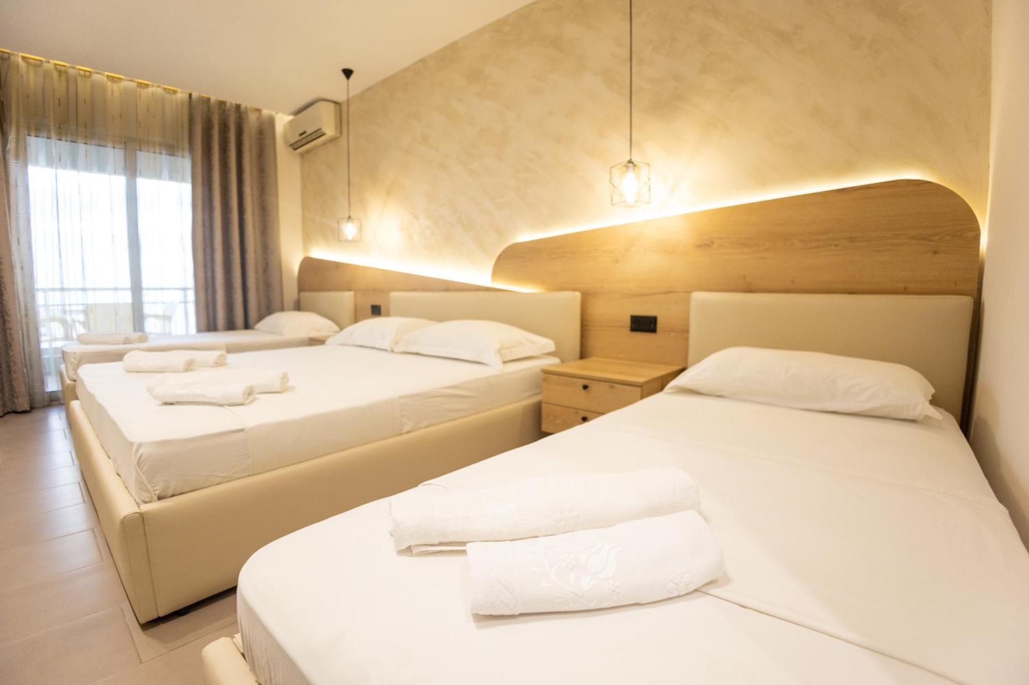 Hotel Klebrido Durres Bagian luar foto