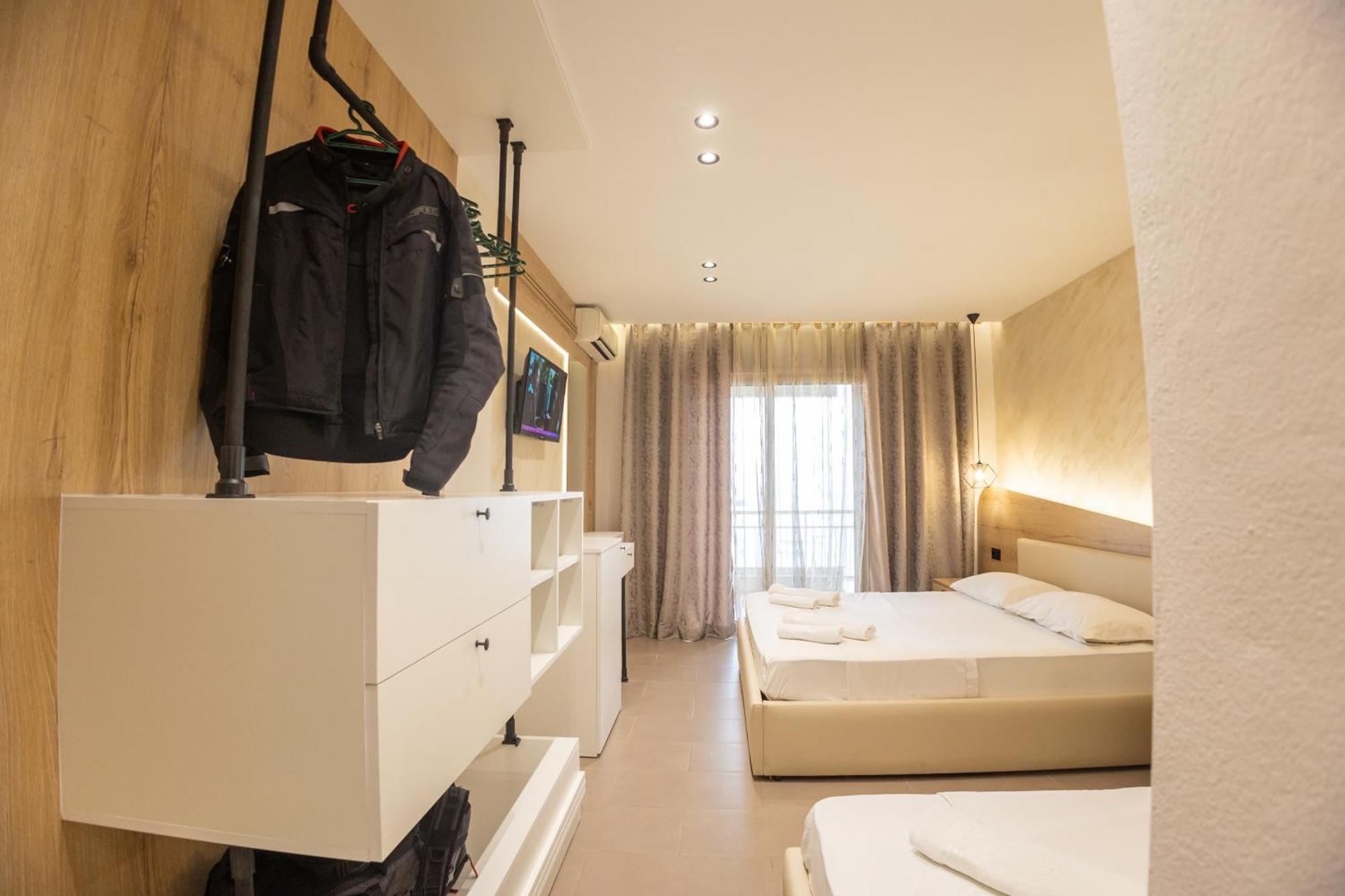 Hotel Klebrido Durres Bagian luar foto
