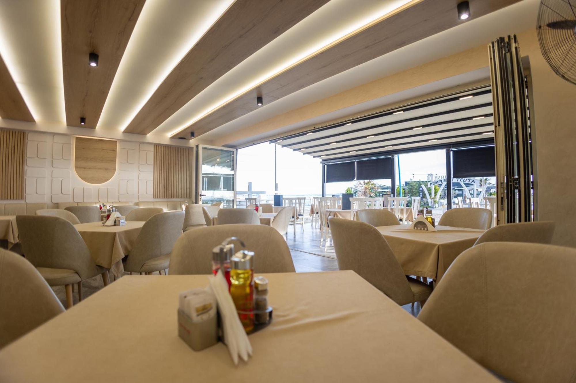 Hotel Klebrido Durres Bagian luar foto