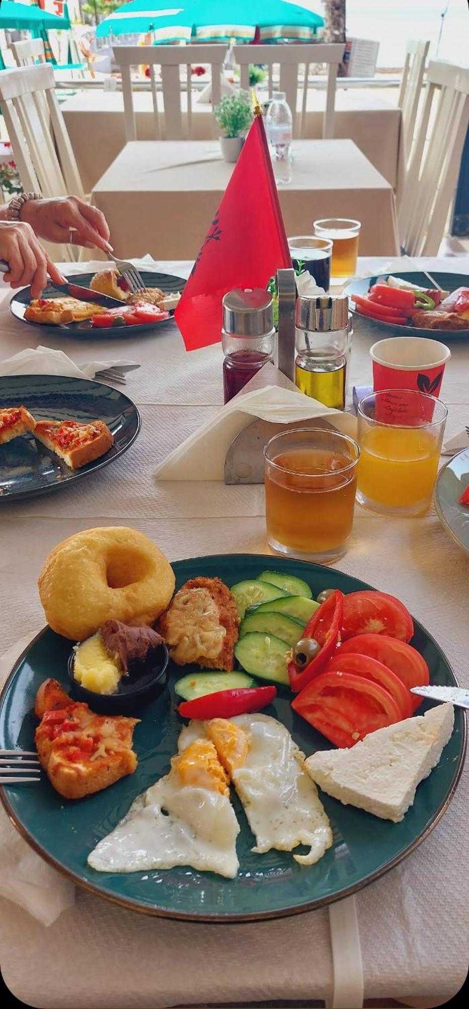 Hotel Klebrido Durres Bagian luar foto
